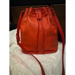 Excellent condition Coach vintage bucket bag candy apple red